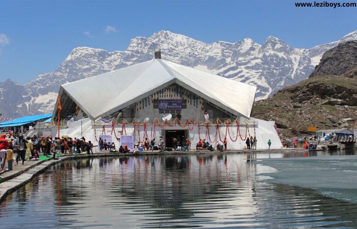 Attain the Blessings of Guru Sahiban at Hemkund Sahib Trek